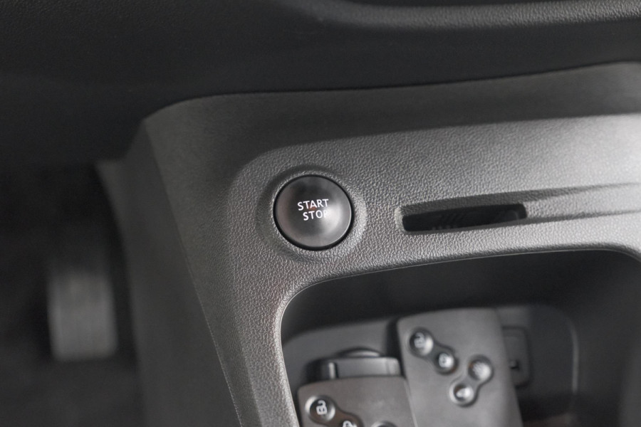 Renault Captur TCe 90 Intens | Trekhaak | Camera | Navigatie | Parkeersensoren