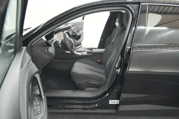 Peugeot 408 1.2 Hybrid 136 e-DSC6 Allure | 360 Camera | Navigatie | Parkeersensoren | Apple Carplay