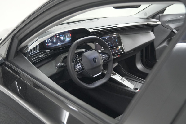 Peugeot 408 1.2 Hybrid 136 e-DSC6 Allure | 360 Camera | Navigatie | Parkeersensoren | Apple Carplay