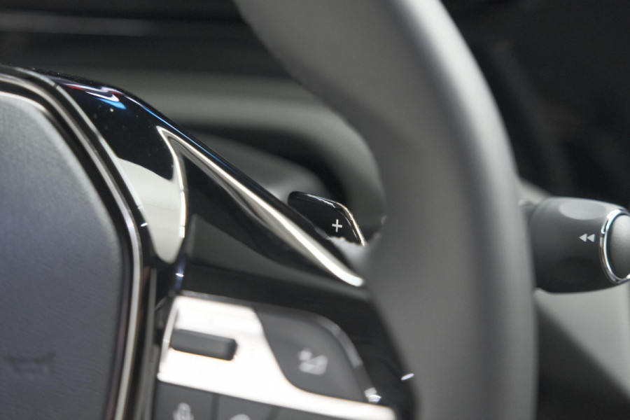 Peugeot 408 1.2 Hybrid 136 e-DSC6 Allure | 360 Camera | Navigatie | Parkeersensoren | Apple Carplay