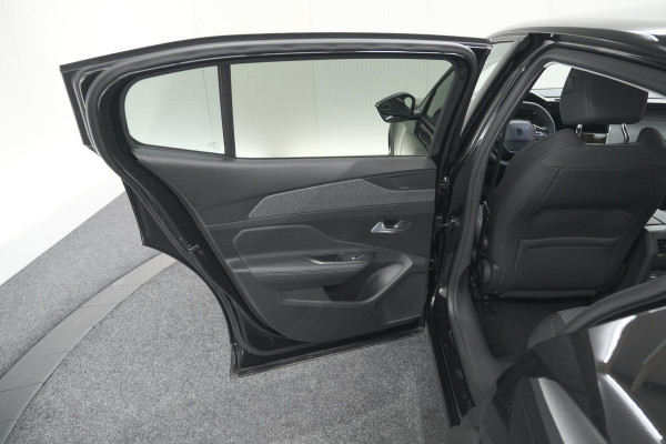 Peugeot 408 1.2 Hybrid 136 e-DSC6 Allure | 360 Camera | Navigatie | Parkeersensoren | Apple Carplay