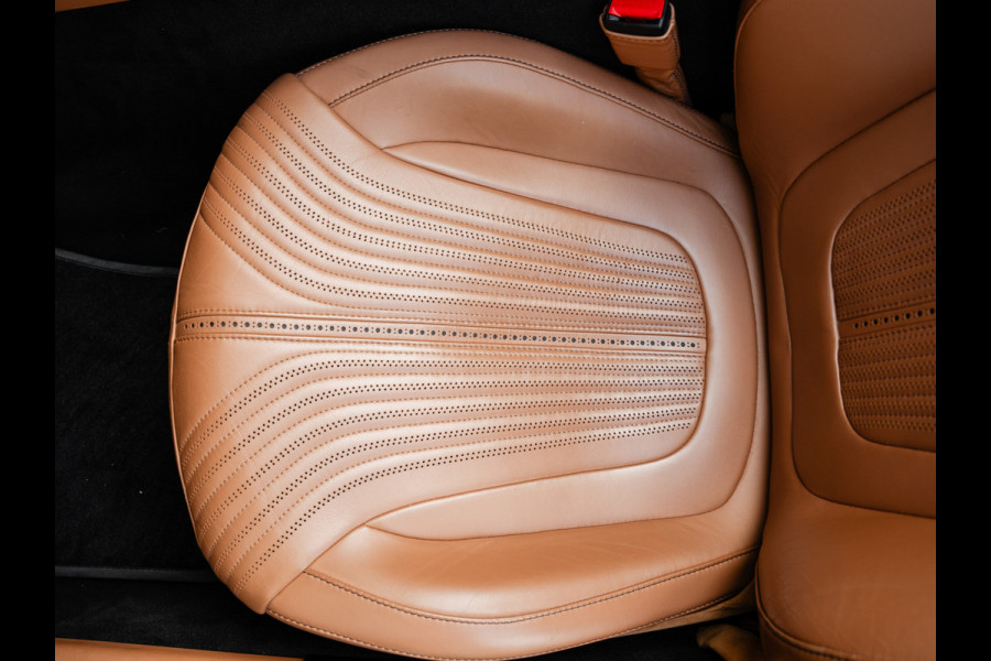 Aston Martin DB11 Volante 4.0 V8 | 360 camera's
