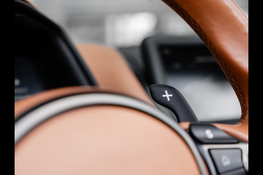 Aston Martin DB11 Volante 4.0 V8 | 360 camera's