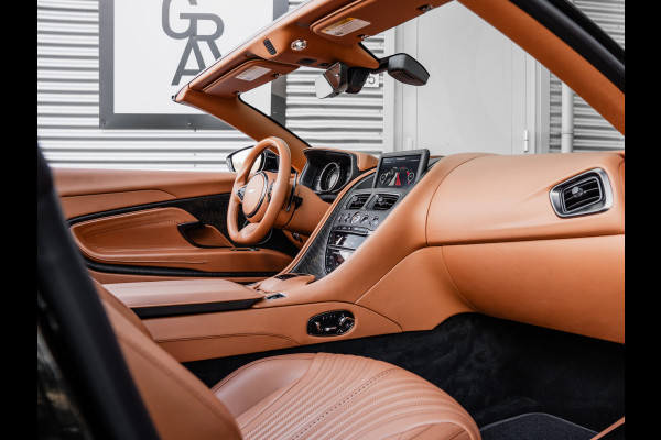 Aston Martin DB11 Volante 4.0 V8 | 360 camera's