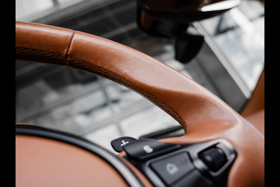 Aston Martin DB11 Volante 4.0 V8 | 360 camera's