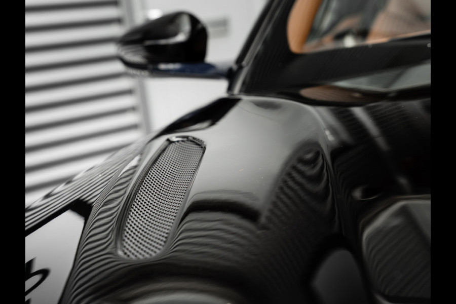 Aston Martin DB11 Volante 4.0 V8 | 360 camera's
