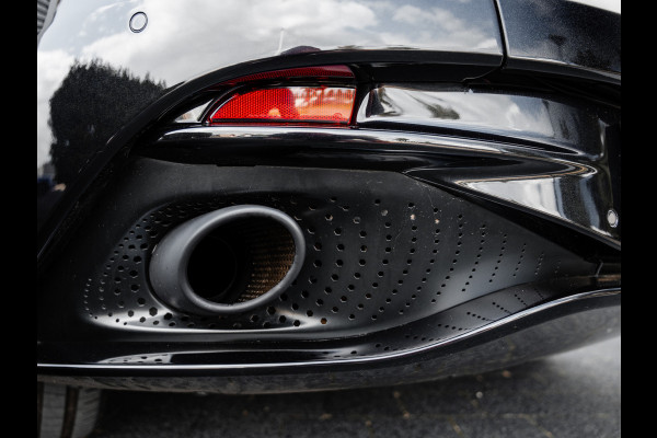 Aston Martin DB11 Volante 4.0 V8 | 360 camera's