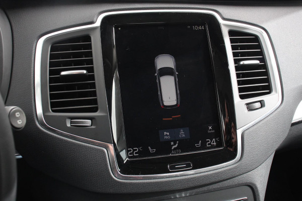 Volvo XC90 2.0 T8 Recharge AWD Inscription Expression | Navigatie | Apple Carplay/Android Auto | Parkeersensoren  | Stoel- en stuurverwarming | Adaptive Cruise Control | Virtual Cockpit | Elektrisch inklapbare trekhaak | Elektrisch verstelbare bestuurderstoel met geheugen | Inductieladen voor smartphone