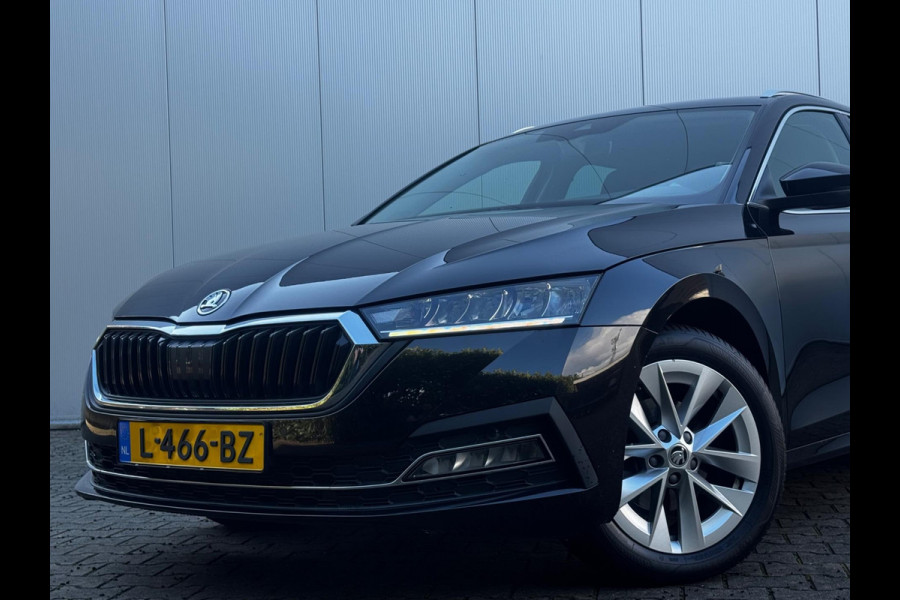 Škoda Octavia Combi 1.0 e-TSI BUSINESS EDITION TREKHAAK CARPLAY ORIGINEEL NEDERLANDS CLIMA PARKEERSENSOREN NAP