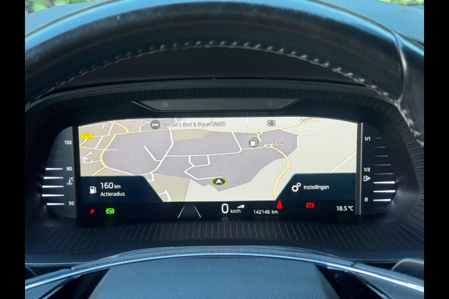 Škoda Octavia Combi 1.0 e-TSI BUSINESS EDITION TREKHAAK CARPLAY ORIGINEEL NEDERLANDS CLIMA PARKEERSENSOREN NAP