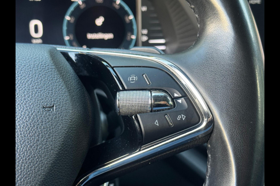 Škoda Octavia Combi 1.0 e-TSI BUSINESS EDITION TREKHAAK CARPLAY ORIGINEEL NEDERLANDS CLIMA PARKEERSENSOREN NAP
