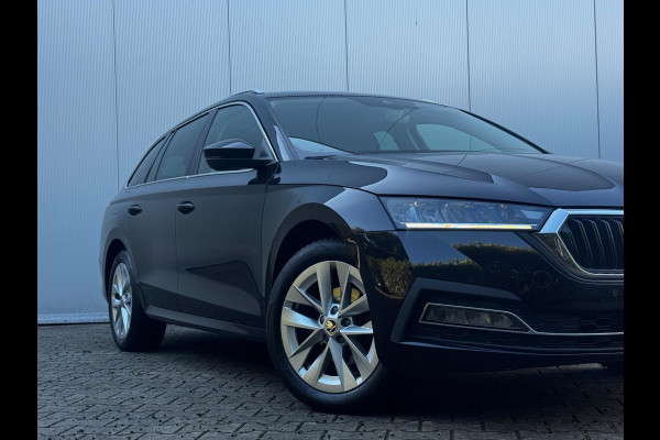Škoda Octavia Combi 1.0 e-TSI BUSINESS EDITION TREKHAAK CARPLAY ORIGINEEL NEDERLANDS CLIMA PARKEERSENSOREN NAP