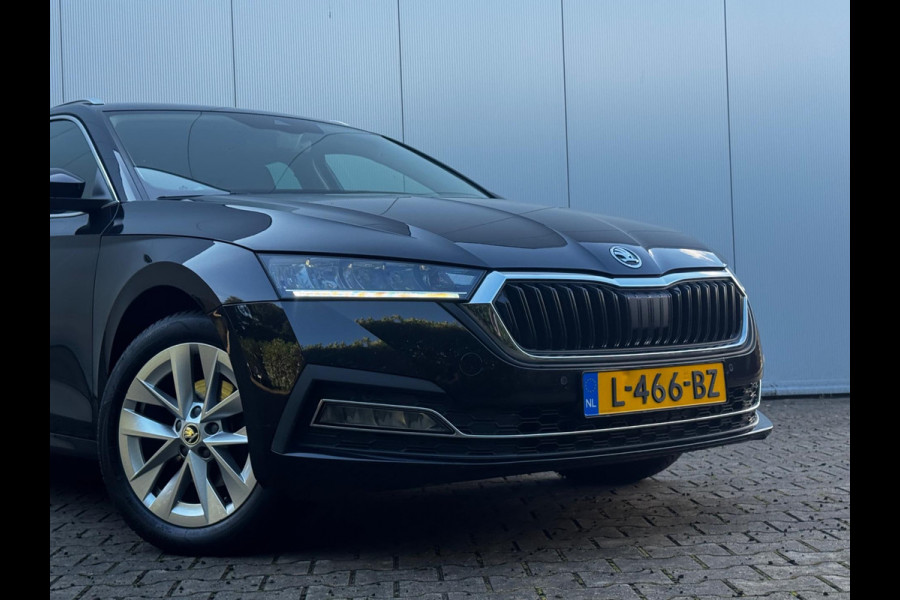 Škoda Octavia Combi 1.0 e-TSI BUSINESS EDITION TREKHAAK CARPLAY ORIGINEEL NEDERLANDS CLIMA PARKEERSENSOREN NAP