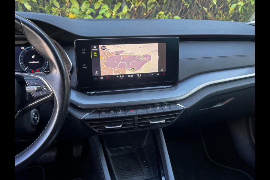 Škoda Octavia Combi 1.0 e-TSI BUSINESS EDITION TREKHAAK CARPLAY ORIGINEEL NEDERLANDS CLIMA PARKEERSENSOREN NAP
