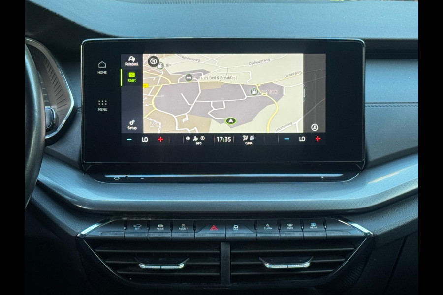 Škoda Octavia Combi 1.0 e-TSI BUSINESS EDITION TREKHAAK CARPLAY ORIGINEEL NEDERLANDS CLIMA PARKEERSENSOREN NAP