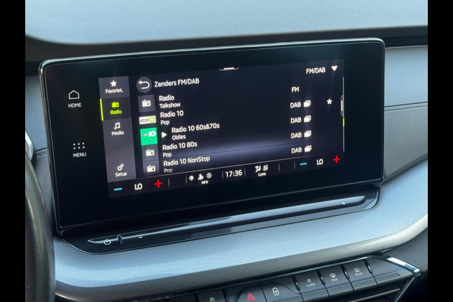 Škoda Octavia Combi 1.0 e-TSI BUSINESS EDITION TREKHAAK CARPLAY ORIGINEEL NEDERLANDS CLIMA PARKEERSENSOREN NAP