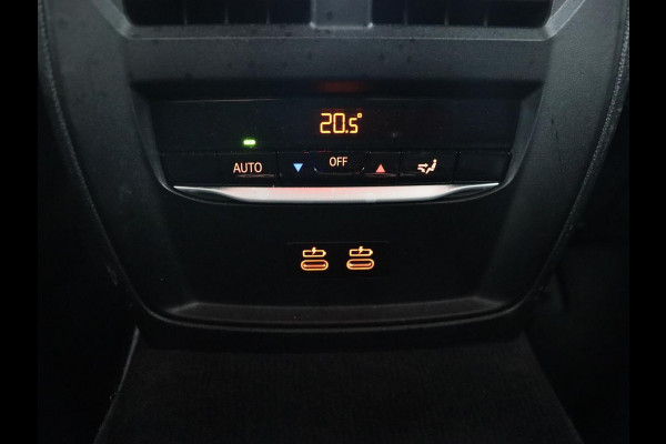 BMW 3-serie 330e M Sport | Leder | Trekhaak | Stoel & stuurverwarming | Carplay | Sportstoelen | Navigatie | Full LED | Park Assist | Live Cockpit | PHEV | Plug In