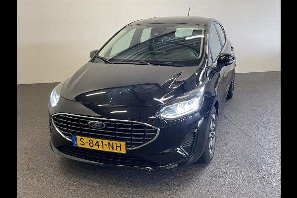 Ford Fiesta 1.0 EcoBoost Hybrid Titanium Climate control Navigatie Cruise control LED Apple Carplay/ Android Auto  Parkeersensor voor