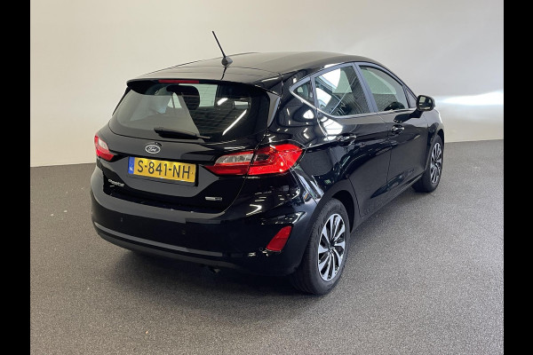 Ford Fiesta 1.0 EcoBoost Hybrid Titanium Climate control Navigatie Cruise control LED Apple Carplay/ Android Auto  Parkeersensor voor