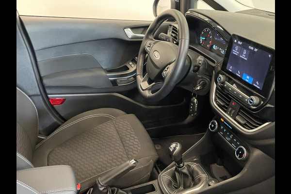 Ford Fiesta 1.0 EcoBoost Hybrid Titanium Climate control Navigatie Cruise control LED Apple Carplay/ Android Auto  Parkeersensor voor