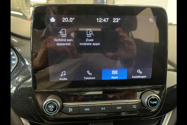 Ford Fiesta 1.0 EcoBoost Hybrid Titanium Climate control Navigatie Cruise control LED Apple Carplay/ Android Auto  Parkeersensor voor