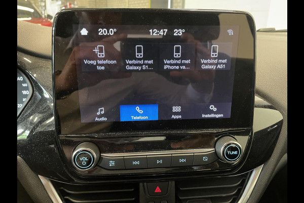 Ford Fiesta 1.0 EcoBoost Hybrid Titanium Climate control Navigatie Cruise control LED Apple Carplay/ Android Auto  Parkeersensor voor