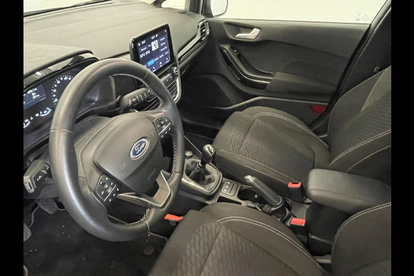 Ford Fiesta 1.0 EcoBoost Hybrid Titanium Climate control Navigatie Cruise control LED Apple Carplay/ Android Auto  Parkeersensor voor