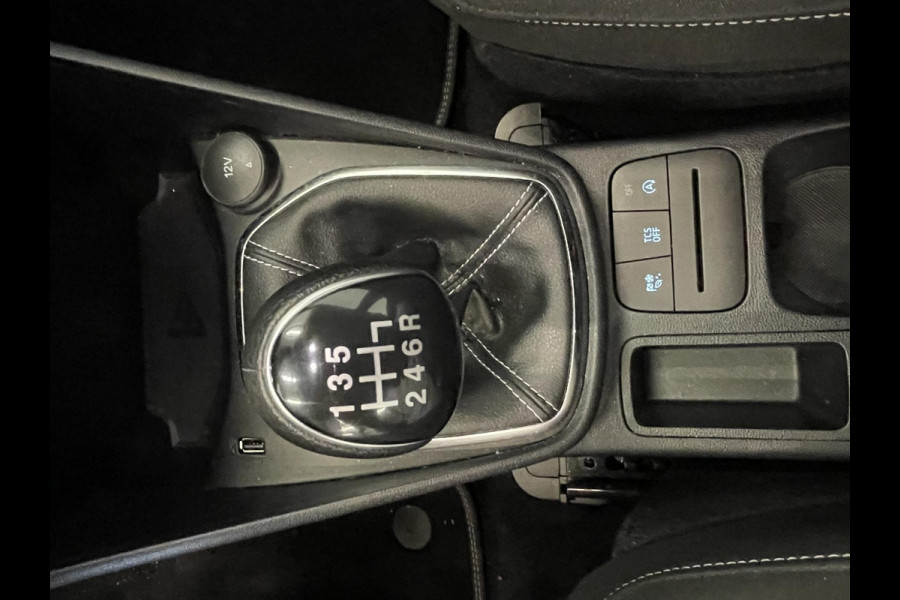 Ford Fiesta 1.0 EcoBoost Hybrid Titanium Climate control Navigatie Cruise control LED Apple Carplay/ Android Auto  Parkeersensor voor