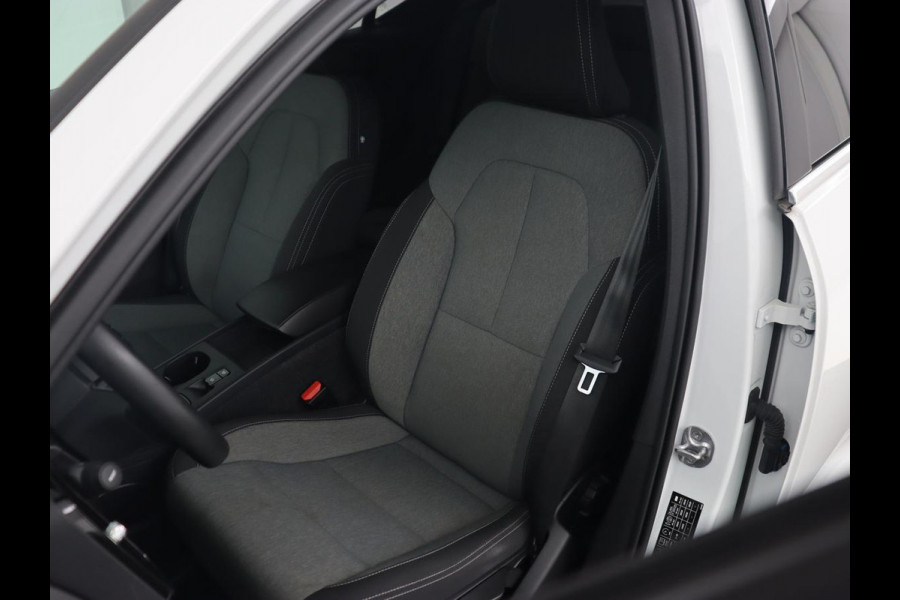Volvo XC40 1.5 T4 Recharge Inscription | Automaat | PHEV | Climate crontrole | Stoelverwarming | Stuurverwarming | LED | Carplay | DAB | Navigatie | Cruise controle