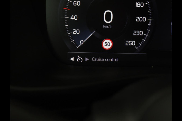 Volvo XC40 1.5 T4 Recharge Inscription | Automaat | PHEV | Climate crontrole | Stoelverwarming | Stuurverwarming | LED | Carplay | DAB | Navigatie | Cruise controle