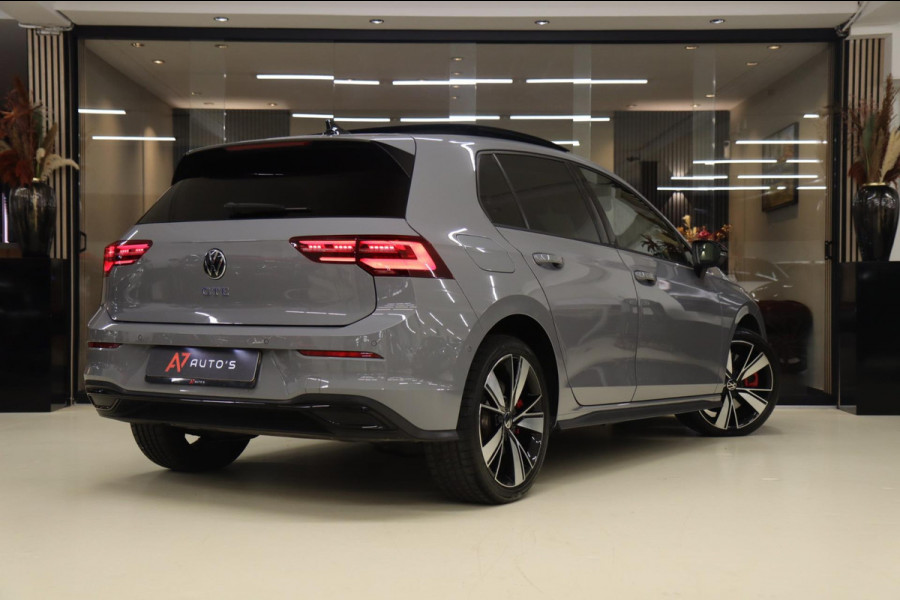 Volkswagen Golf 1.4 eHybrid GTE / HEADUP/PANO/IQLIGHT/CAM/CARPLAY/VOL