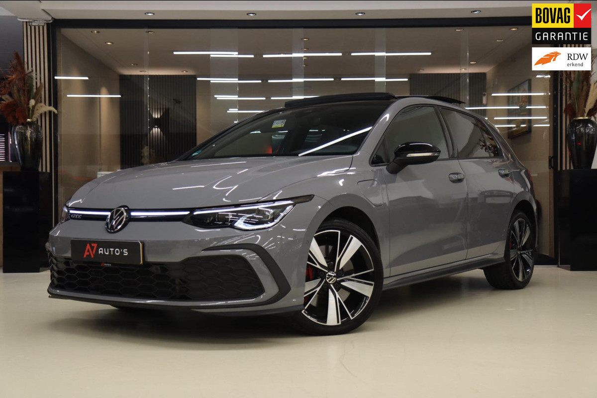 Volkswagen Golf 1.4 eHybrid GTE / HEADUP/PANO/IQLIGHT/CAM/CARPLAY/VOL Volkswagen Golf 1.4 eHybrid GTE / HEADUP/PANO/IQLIGHT/CAM/CARPLAY/VOL