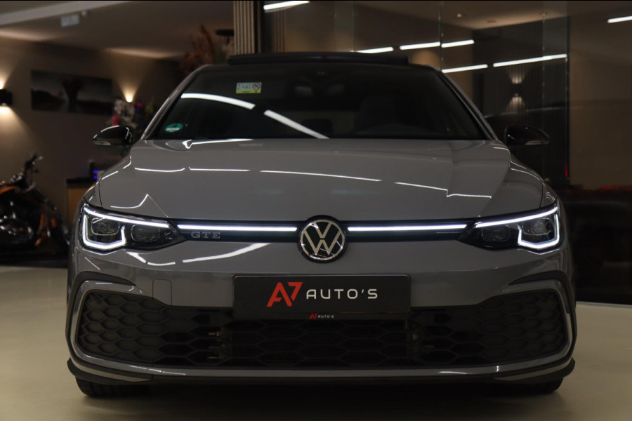 Volkswagen Golf 1.4 eHybrid GTE / HEADUP/PANO/IQLIGHT/CAM/CARPLAY/VOL