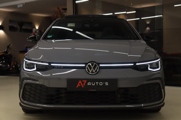Volkswagen Golf 1.4 eHybrid GTE / HEADUP/PANO/IQLIGHT/CAM/CARPLAY/VOL