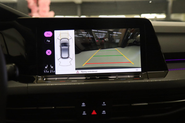 Volkswagen Golf 1.4 eHybrid GTE / HEADUP/PANO/IQLIGHT/CAM/CARPLAY/VOL