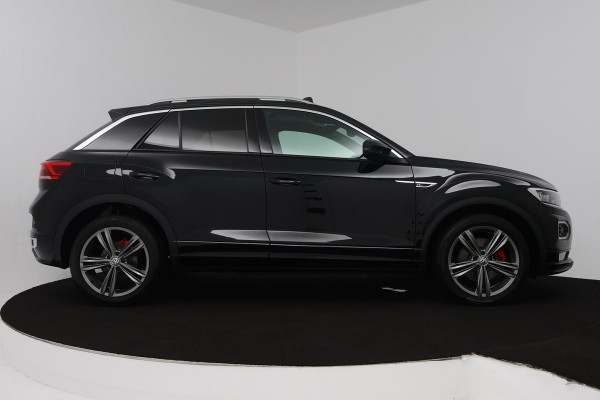 Volkswagen T-Roc 1.5 TSI Sport Business R (PANORAMADAK, DIGITALE COCKPIT, NAVIGATIE, CRUISE ADAPTIEF, NL-AUTO, GOED ONDERHOUDEN)