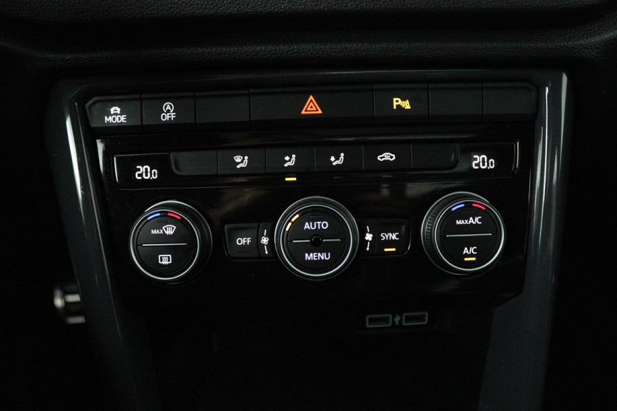 Volkswagen T-Roc 1.5 TSI Sport Business R (PANORAMADAK, DIGITALE COCKPIT, NAVIGATIE, CRUISE ADAPTIEF, NL-AUTO, GOED ONDERHOUDEN)