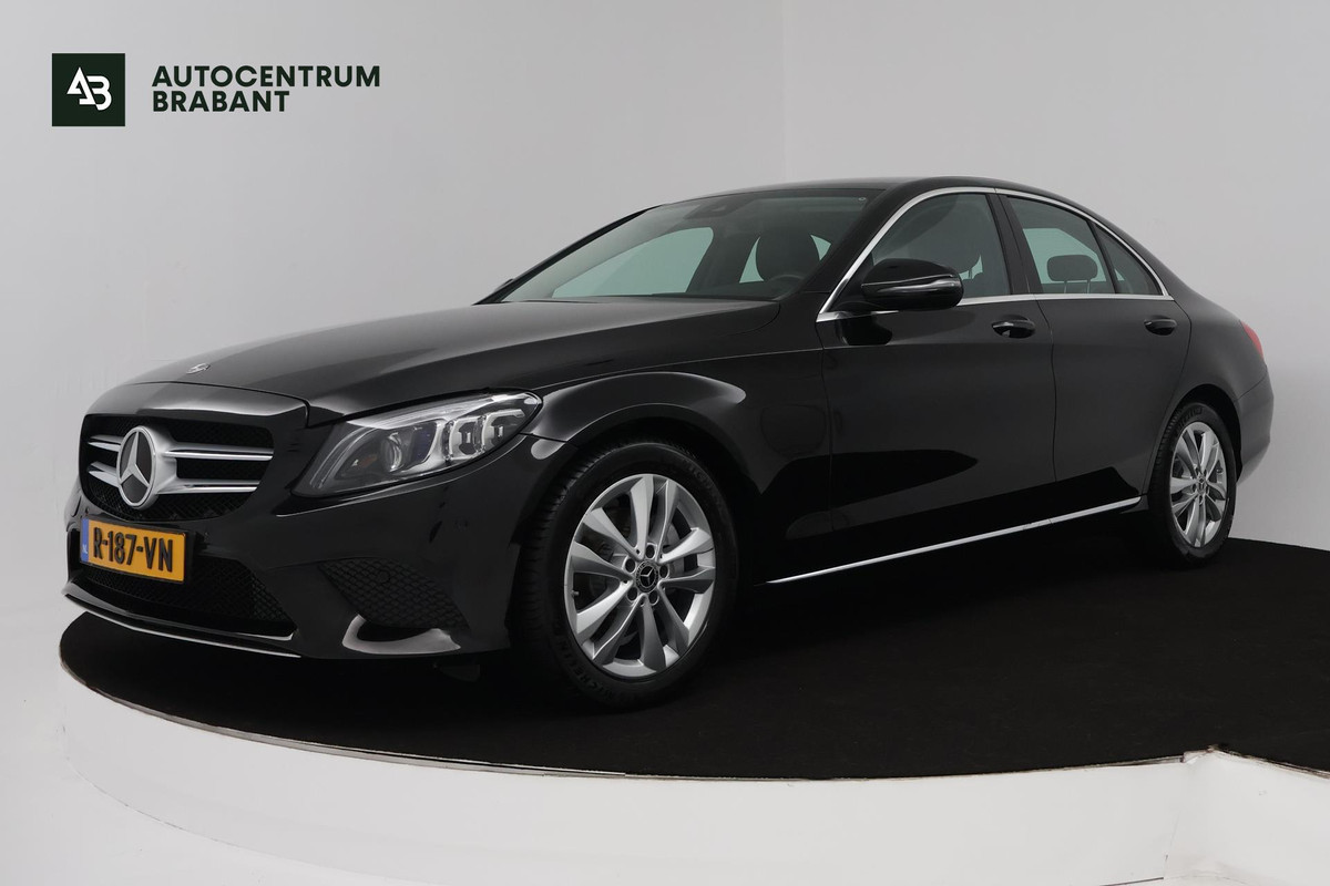 Mercedes-Benz C-Klasse 200 Premium Plus Pack (SFEERVERLICHTING, STOELVERWARMING, ACHTERUITRIJCAMERA, ELEKTR STOELEN, NL-AUTO)