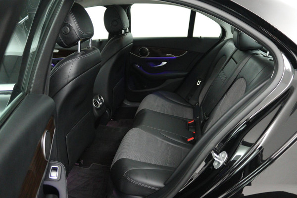 Mercedes-Benz C-Klasse 200 Premium Plus Pack (SFEERVERLICHTING, STOELVERWARMING, ACHTERUITRIJCAMERA, ELEKTR STOELEN, NL-AUTO)