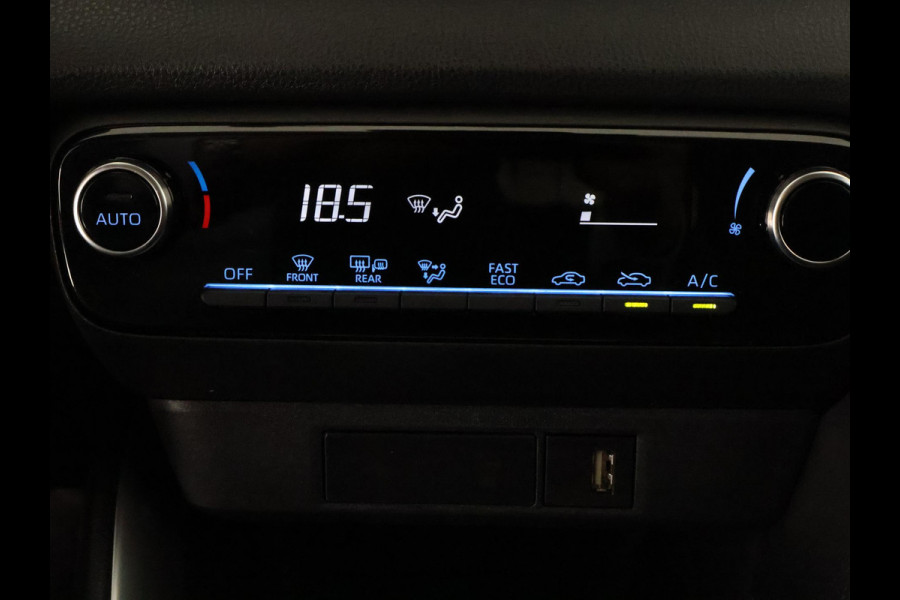 Toyota Yaris 1.5 Hybrid Active Bi-Tone | Apple Carplay& AndroidAUTO | Privacy Glass | Adapt.Cruise Control |