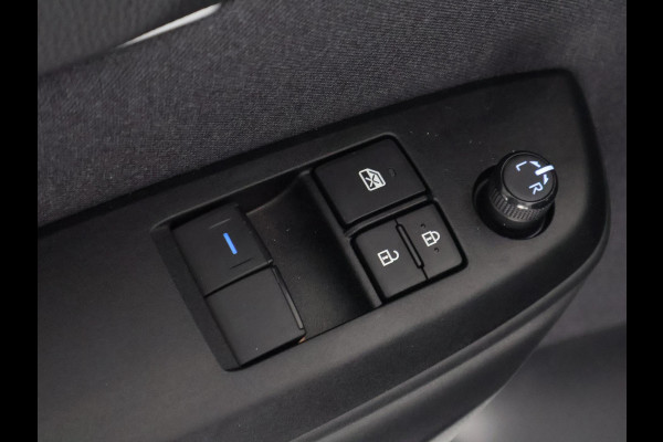 Toyota Yaris 1.5 Hybrid Active Bi-Tone | Apple Carplay& AndroidAUTO | Privacy Glass | Adapt.Cruise Control |