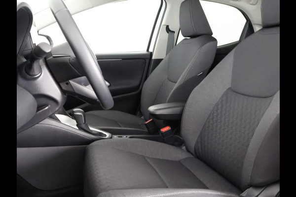 Toyota Yaris 1.5 Hybrid Active Bi-Tone | Apple Carplay& AndroidAUTO | Privacy Glass | Adapt.Cruise Control |