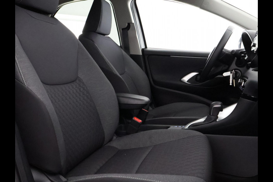 Toyota Yaris 1.5 Hybrid Active Bi-Tone | Apple Carplay& AndroidAUTO | Privacy Glass | Adapt.Cruise Control |