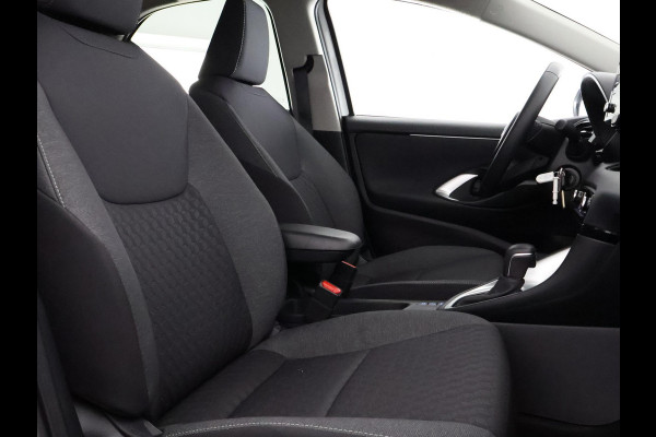 Toyota Yaris 1.5 Hybrid Active Bi-Tone | Apple Carplay& AndroidAUTO | Privacy Glass | Adapt.Cruise Control |