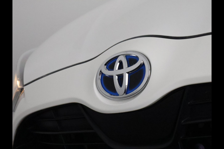 Toyota Yaris 1.5 Hybrid Active Bi-Tone | Apple Carplay& AndroidAUTO | Privacy Glass | Adapt.Cruise Control |