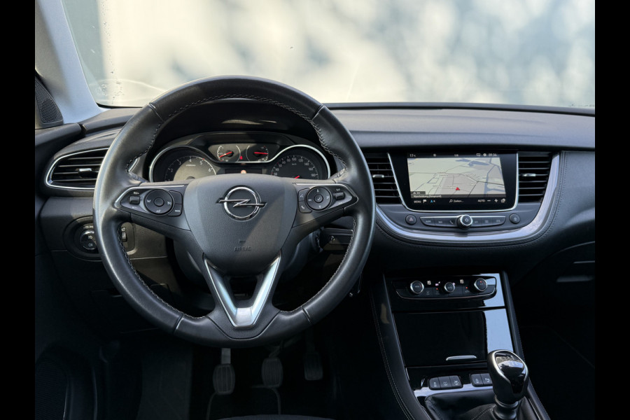 Opel Grandland X BWJ 11-2020 1.2T 131PK Bus Executive | CLIMA | NAVI | CAMERA | CARPLAY | LEDER/STOF | SPORTSTOELEN | PRIVACY GLASS