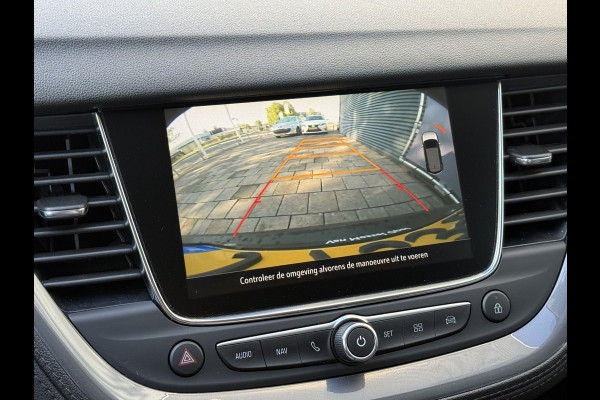 Opel Grandland X BWJ 11-2020 1.2T 131PK Bus Executive | CLIMA | NAVI | CAMERA | CARPLAY | LEDER/STOF | SPORTSTOELEN | PRIVACY GLASS