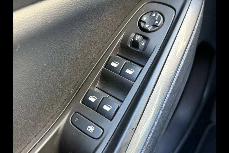 Opel Grandland X BWJ 11-2020 1.2T 131PK Bus Executive | CLIMA | NAVI | CAMERA | CARPLAY | LEDER/STOF | SPORTSTOELEN | PRIVACY GLASS