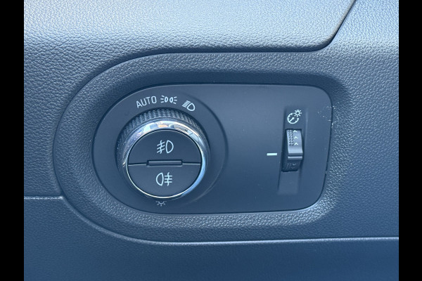 Opel Grandland X BWJ 11-2020 1.2T 131PK Bus Executive | CLIMA | NAVI | CAMERA | CARPLAY | LEDER/STOF | SPORTSTOELEN | PRIVACY GLASS
