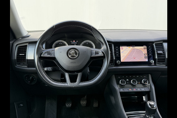 Škoda Kodiaq BWJ 2020 | 1.5TSI 150PK Bus Ed | PANO | SPORTSTOELEN | LEDER/STOF | CLIMA | CARPLAY | CAMERA A | NAVI